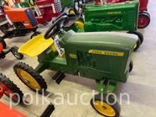 JOHN DEERE 4020 PEDAL TRACTOR