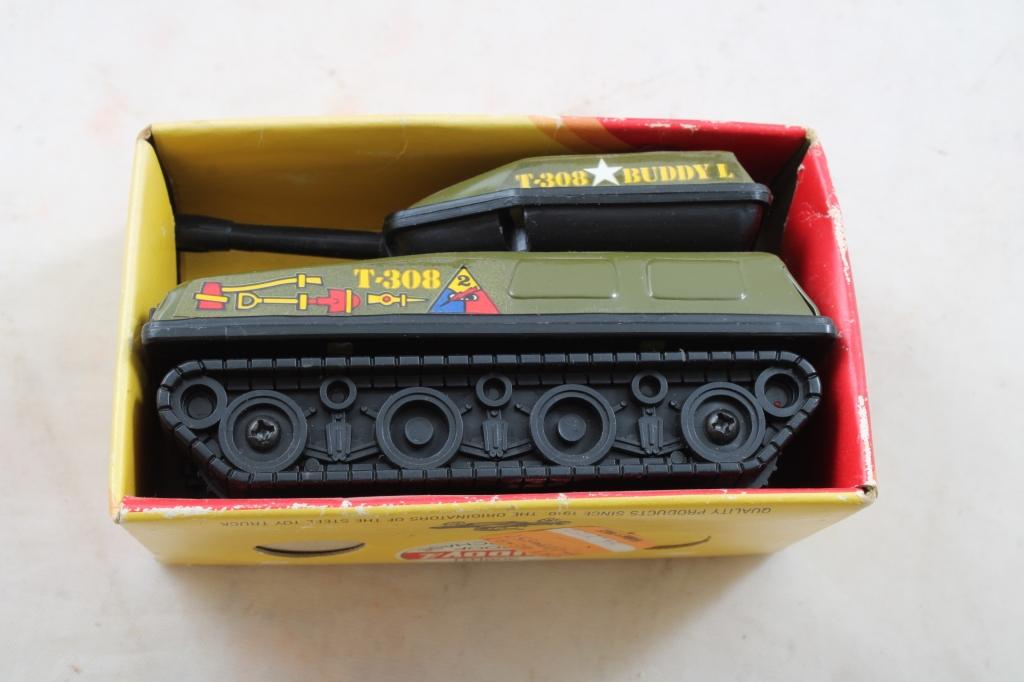 Remco Light Bulldog Battery Op Tank 1960's Plus