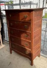 Oak Chest of Drawers