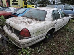 1998 Ford Crown Victoria / Former Police Cruiser