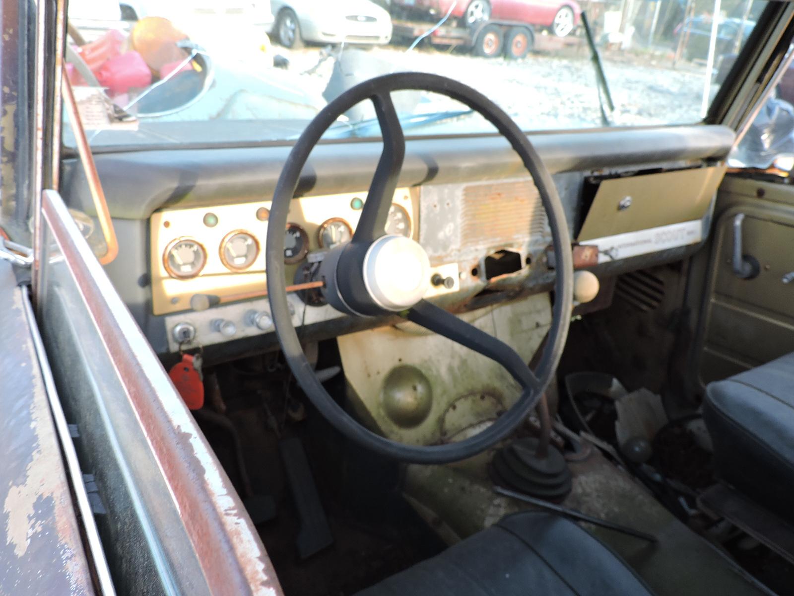 1971 International Scout / Removable Hardtop with Roof Rack