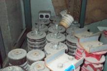 Insulators, Standoff Insulators (Whole shelf)