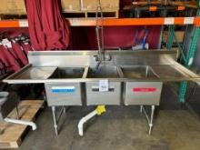 STAINLESS STEEL (3) COMPARTMENT SINK