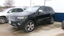 2014 JEEP GRAND CHEROKEE OVERLAND 4WD, every thing works, 190,000 miles, ph. John @ 763 710-1862