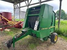 John Deere 385 Round Baler