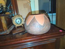 (BR3) LOT OF ITEMS TO INCLUDE, TERRACOTTA VASE MADE IN MEXICO 6"H, LEATHER WALLET. HORN MAGNIFYING