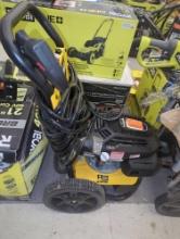 DeWalt 3300 PSI 2.4 GPM Cold Water Gas Pressure Washer with HONDA GCV200 Engine, Model DXPW61337,