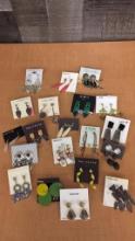 20 PAIR OF FASHION EARRINGS