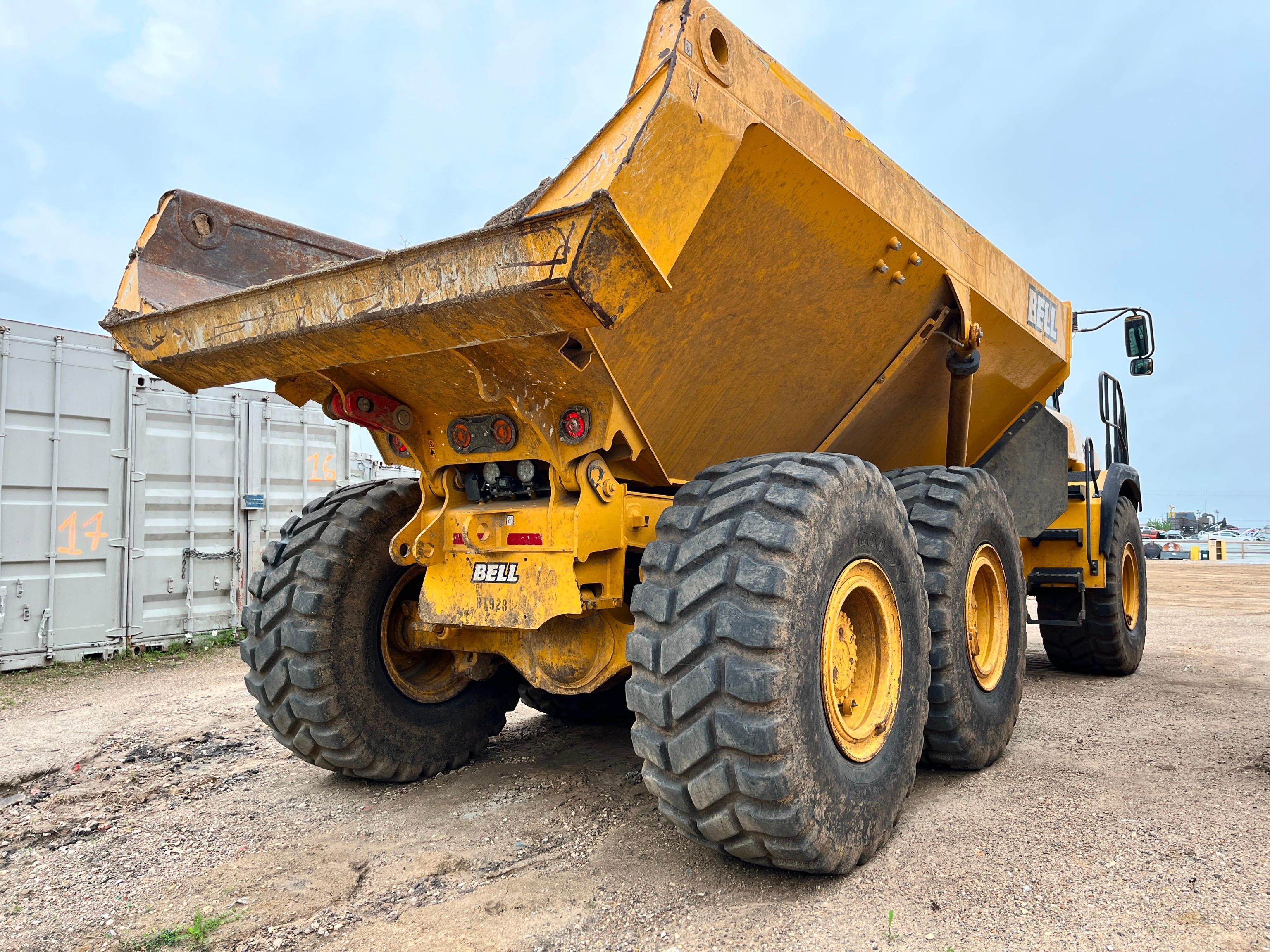 2022 BELL B30E ARTICULATED HAUL TRUCK SN:B93A331EC03009280 6x6, powered by Mercedes Benz diesel