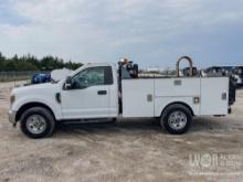 2018 FORD F350 SERVICE TRUCK VN:1FDRF3E62JEB41849 powered by gas engine, equipped with automatic