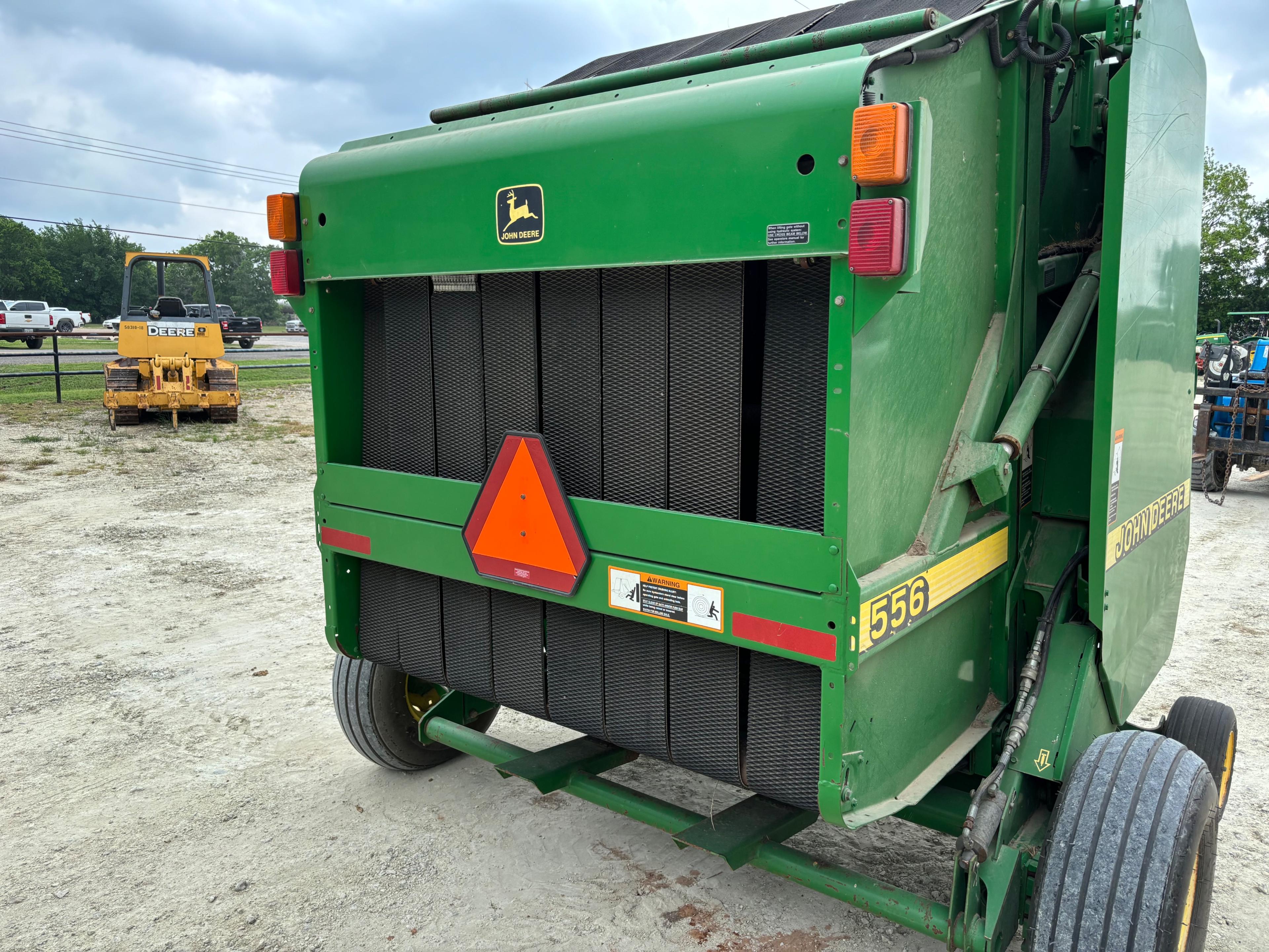 John Deere 556 Hay Baler