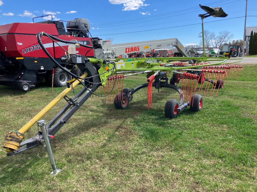 241 Claas 800 Double Rotary Rake