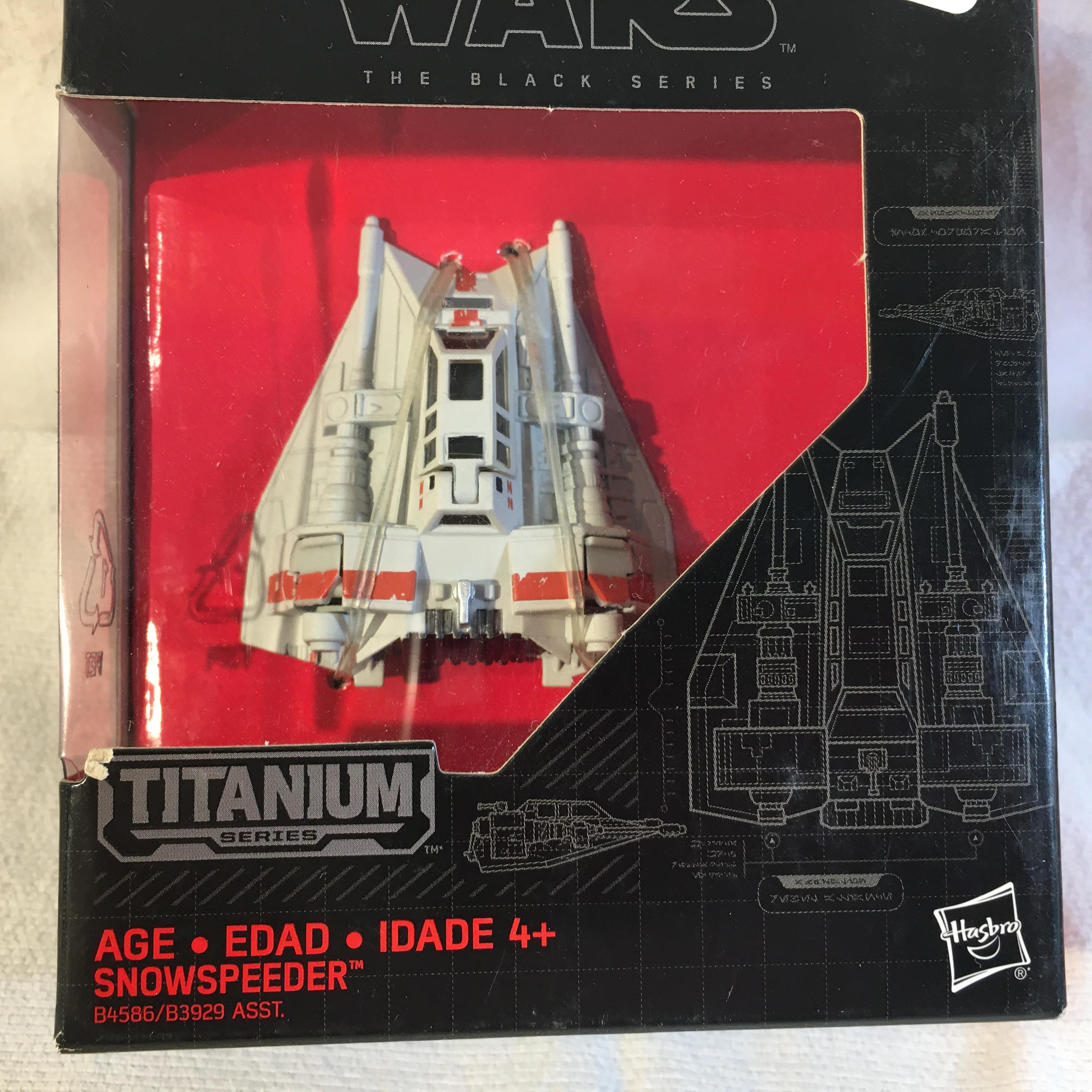 NIB Collector Star Wars The Black Series Titanium Series Snowspeeder #17  Box Size:5x4"