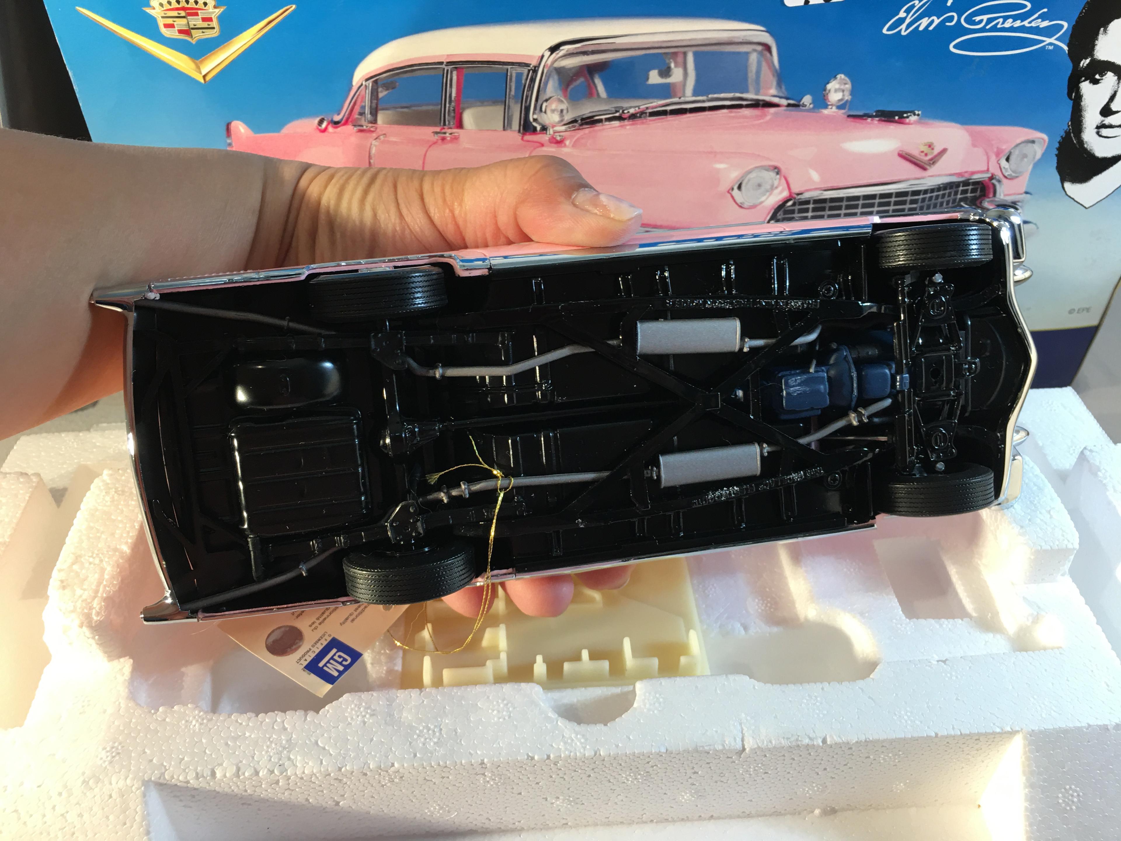 NIB Collector  Elvis Presley's Pink Cadillac Franklin Mint Precision Models Scale 1:24 DieCast