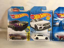 Lot of 4 Pcs Collector New in Package Hot wheels Mattel 1/64 DieCast Meta Cars - See Pictures