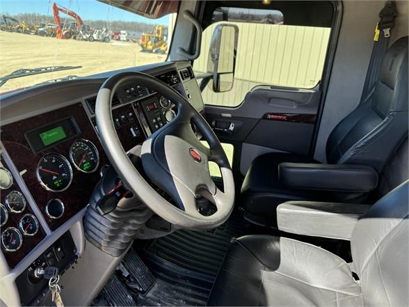 2021 KENWORTH T270