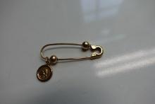 14 KT YELLOW GOLD SAFETY PIN WITH PENDANT 1.4 DWT