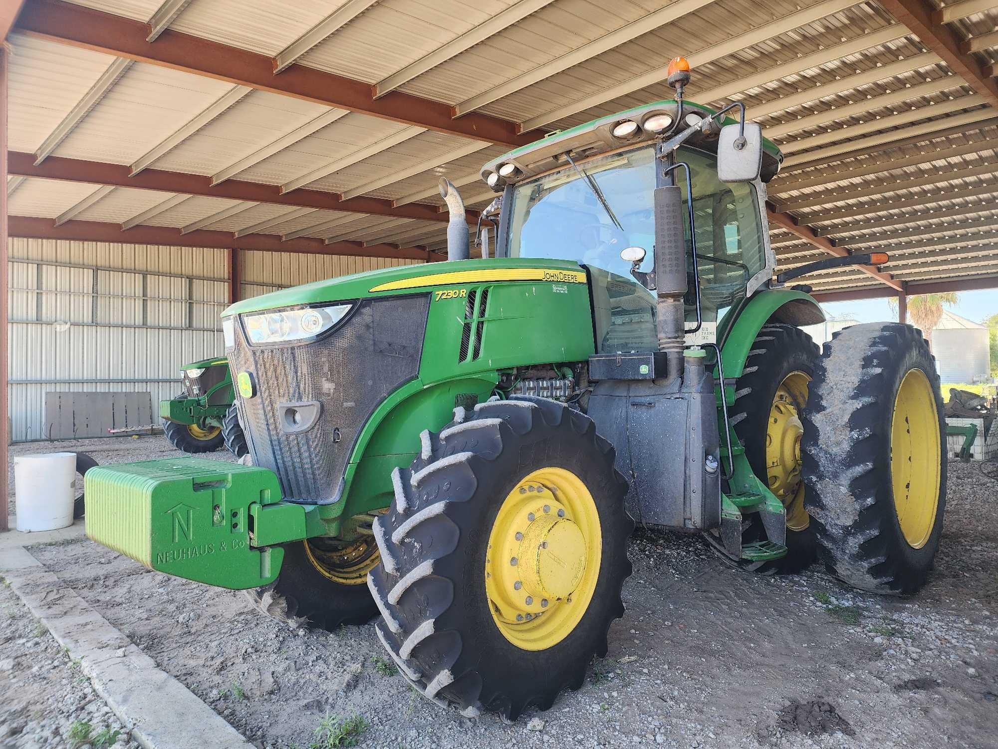 2014 John Deere 7230R Tractor Hours: 6458, P.I.N. 1RW7230RVEC085124