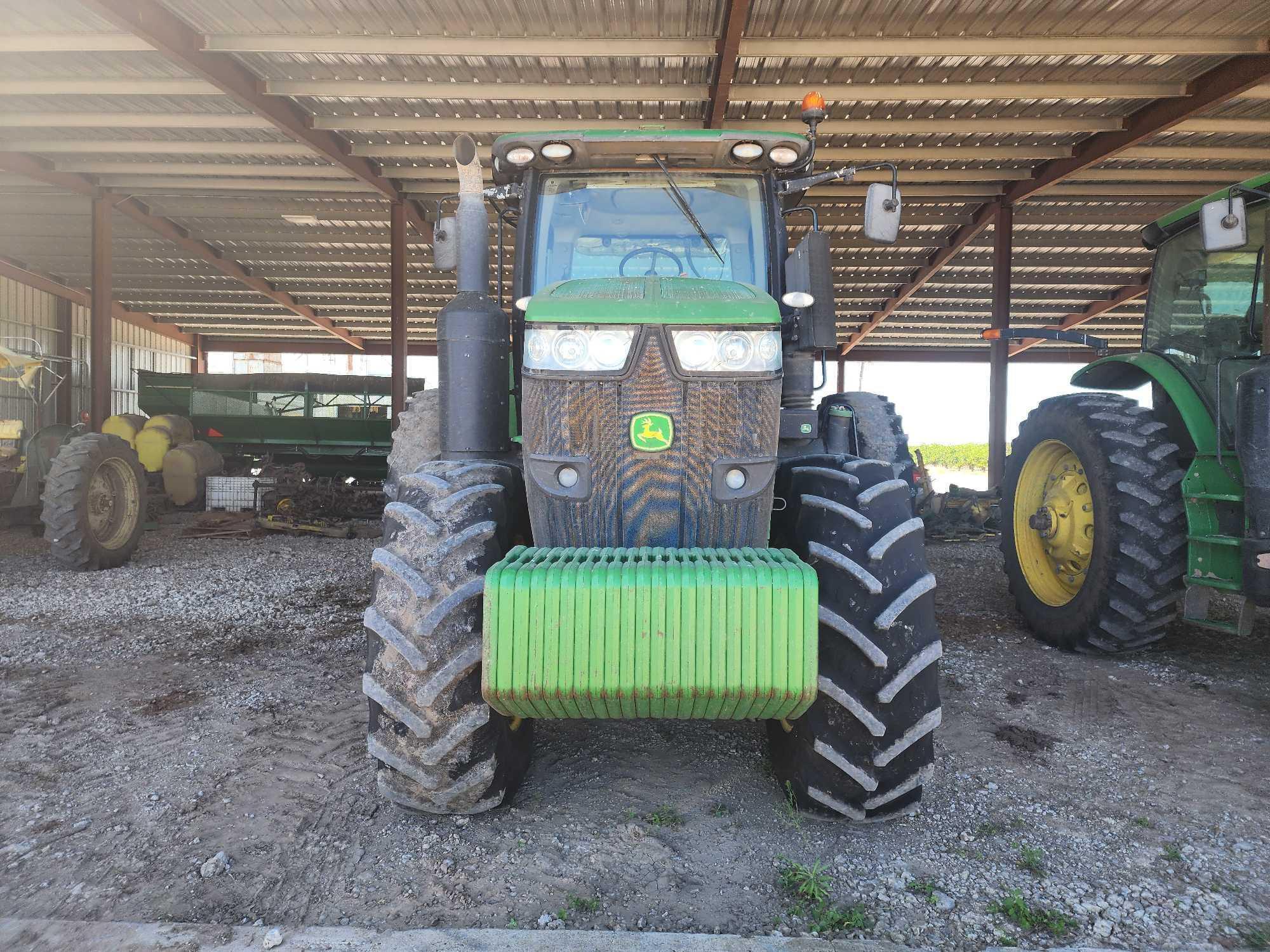 2014 John Deere 7230R Tractor Hours: 6458, P.I.N. 1RW7230RVEC085124