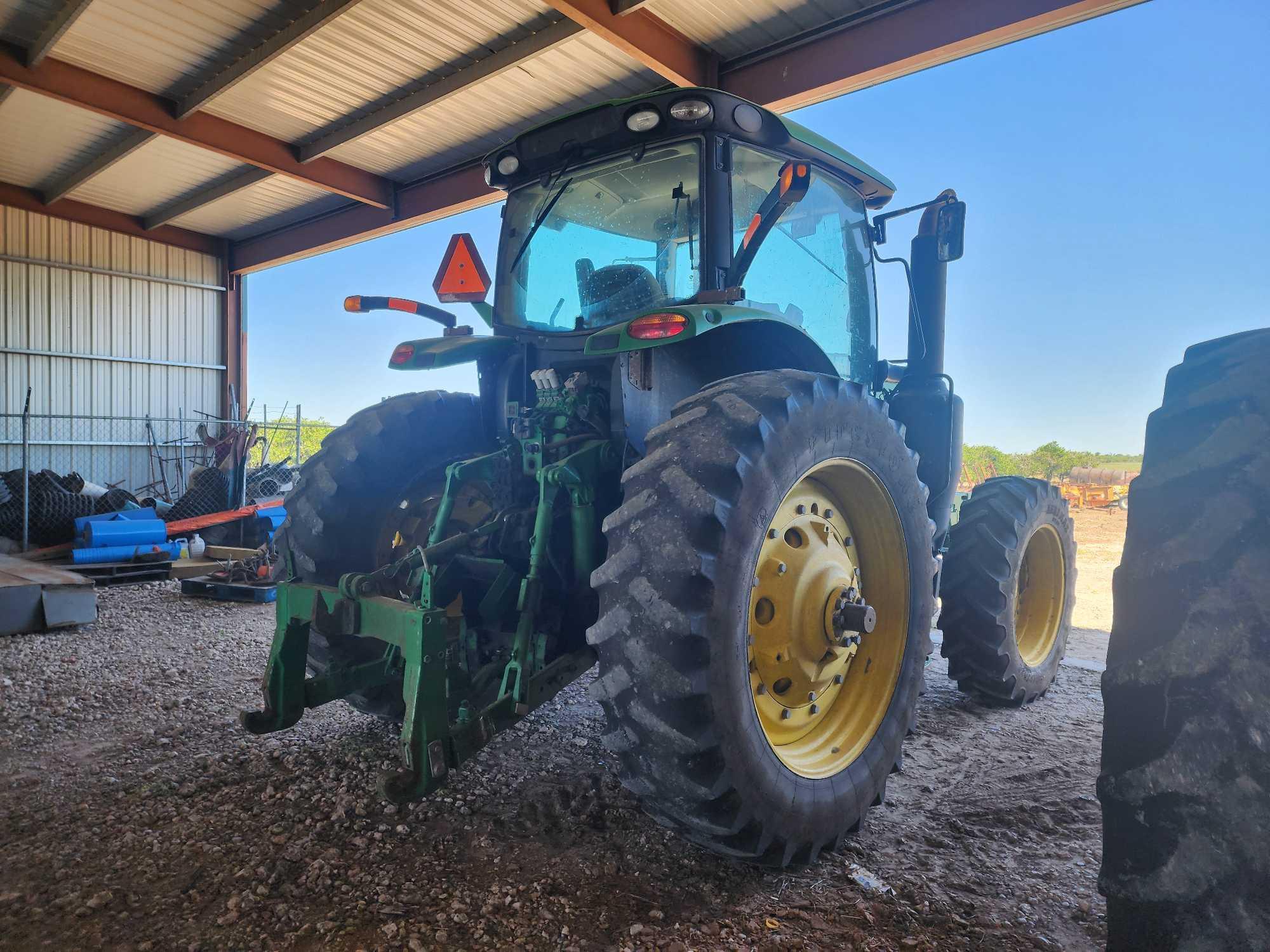 2015 John Deere 6195R Tractor Hours: 5273, P.I.N.# 1RW6195RLFA020557