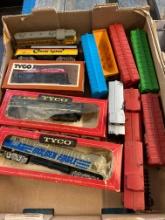 HO Train cars, sets, tracks, accessories