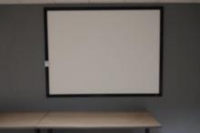 PROJECTOR SCREEN