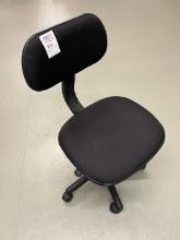 office roll around chair