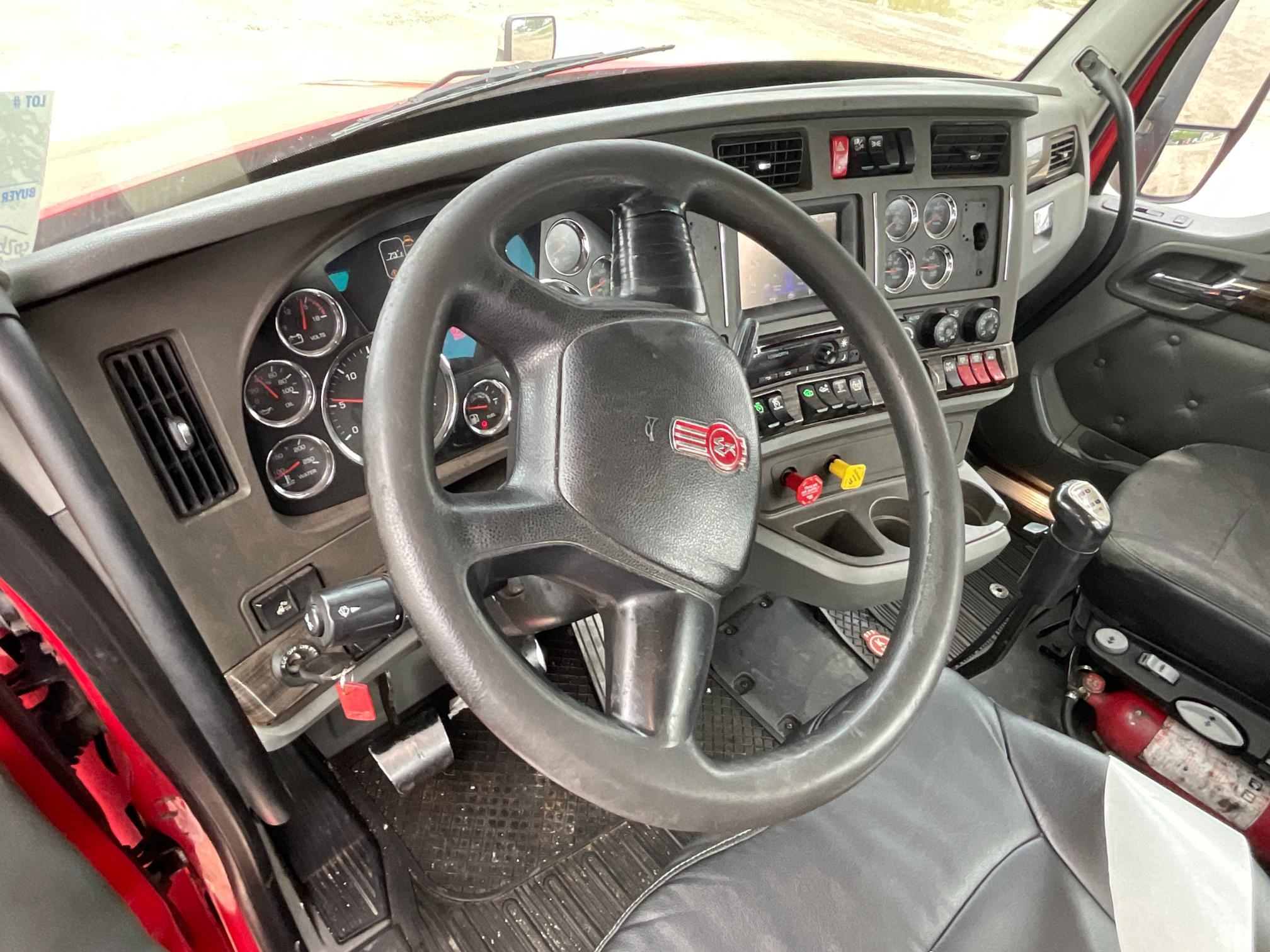 2018 Kenworth T680 Day Cab