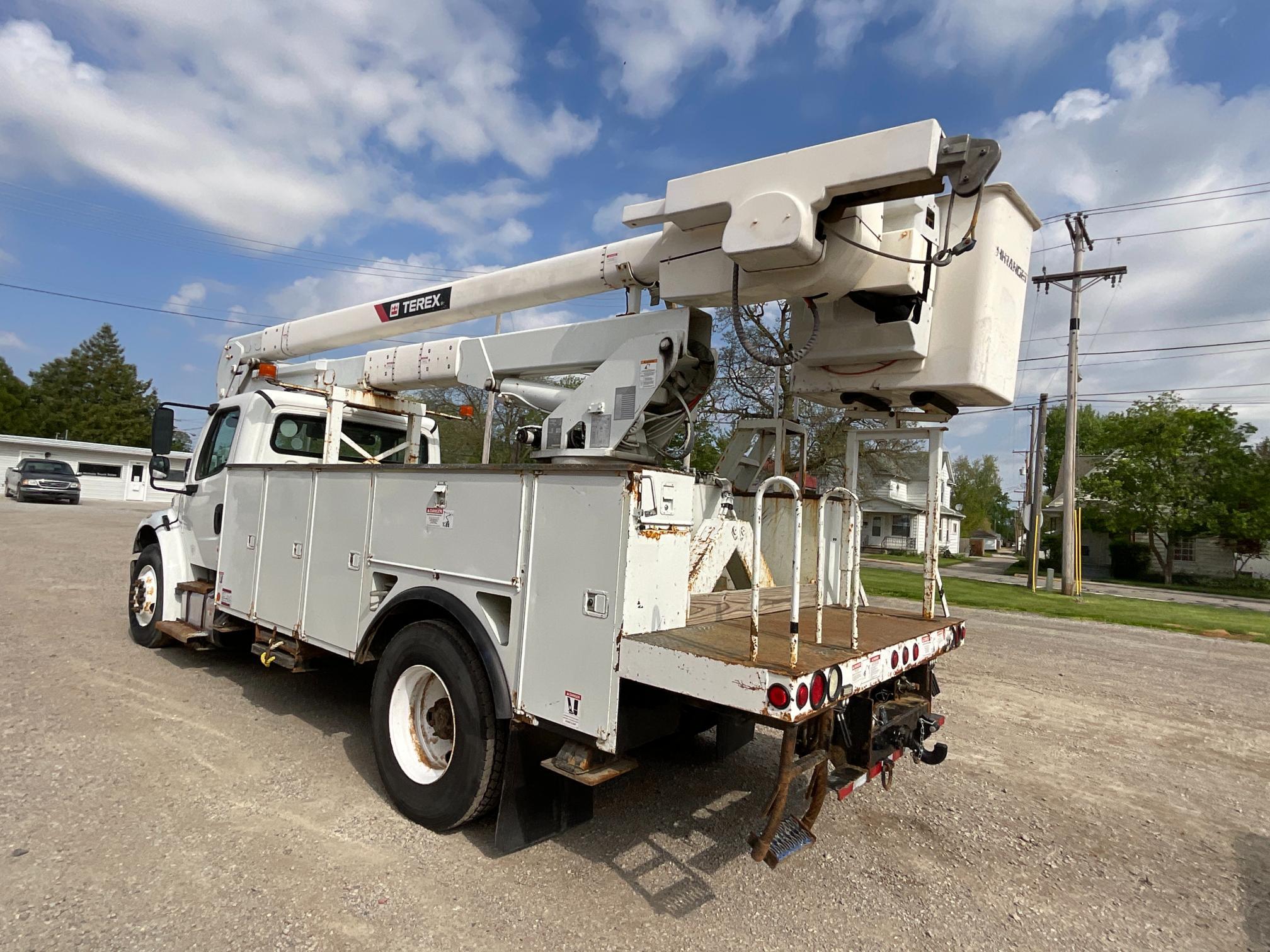 2014 Freightliner M2106 Bucket Truck