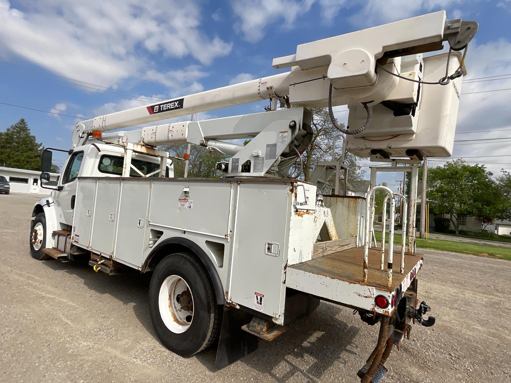 2014 Freightliner M2106 Bucket Truck