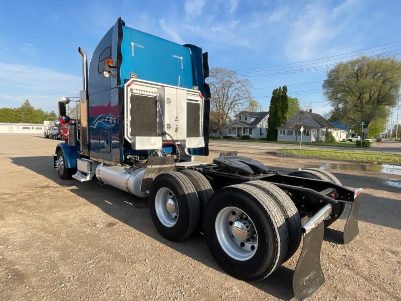 1997 Freightliner FL120 Sleeper