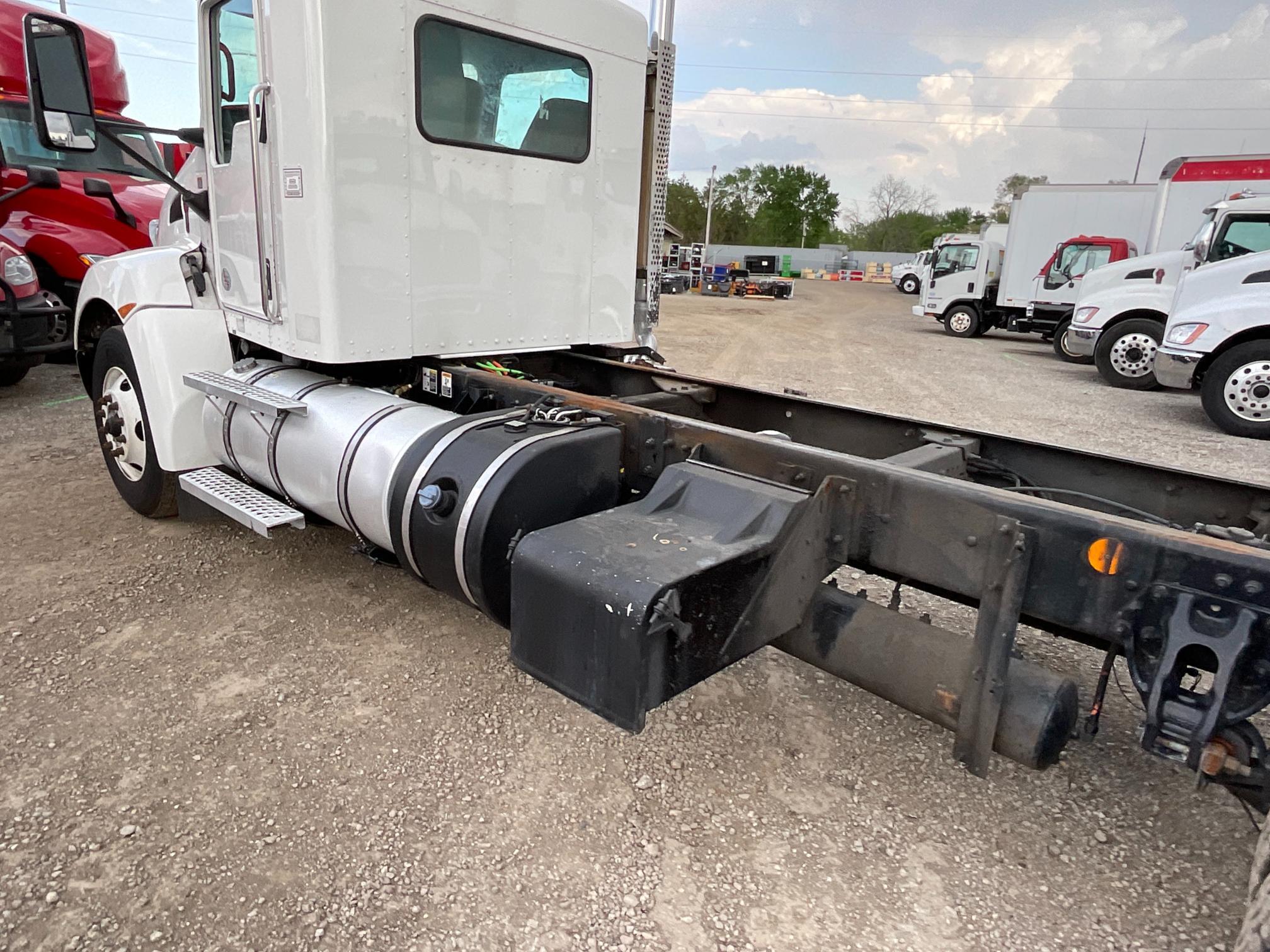 2019 Kenworth T370 Cab & chassis