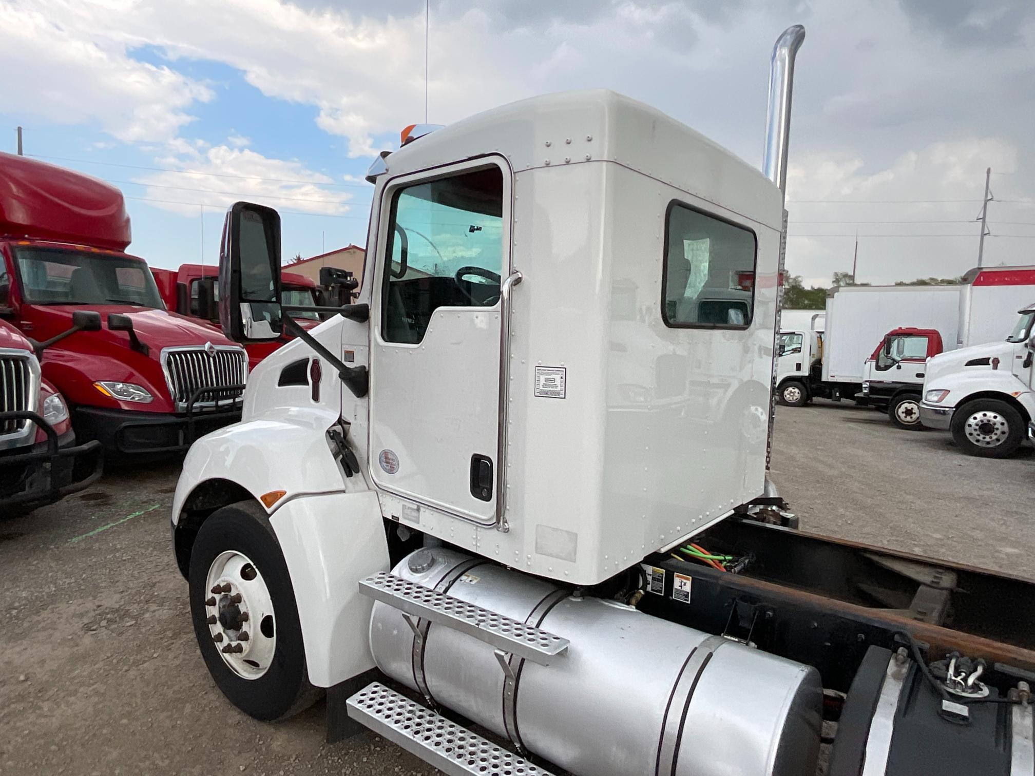 2019 Kenworth T370 Cab & chassis