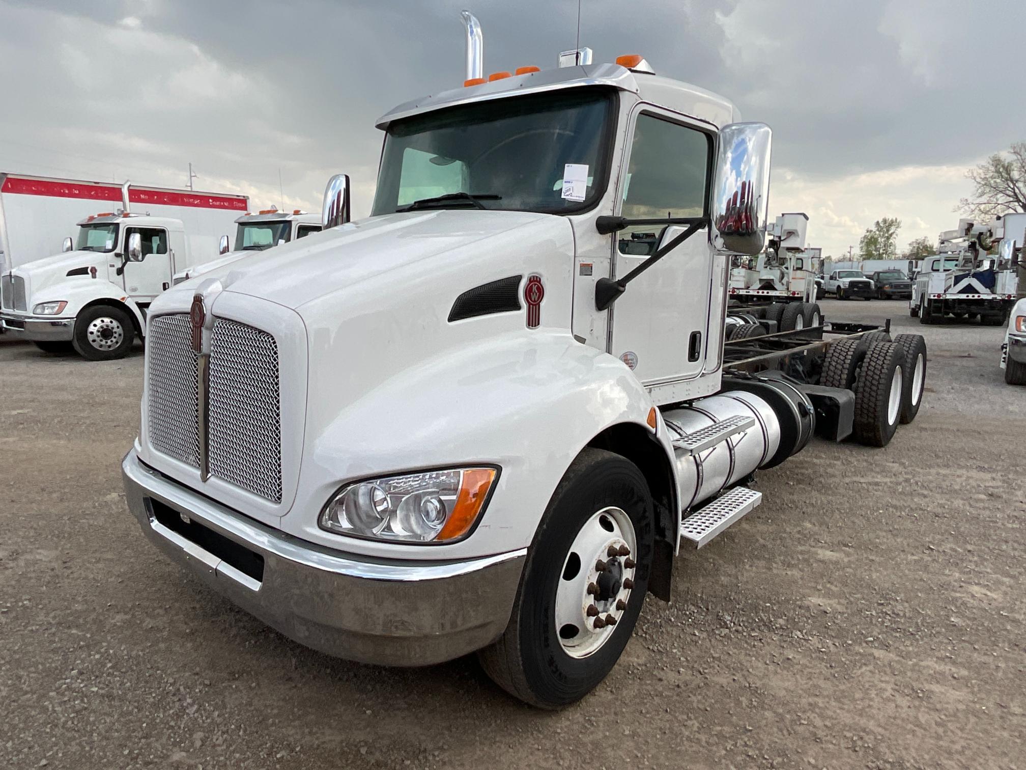 2019 Kenworth T370 Cab & chassis