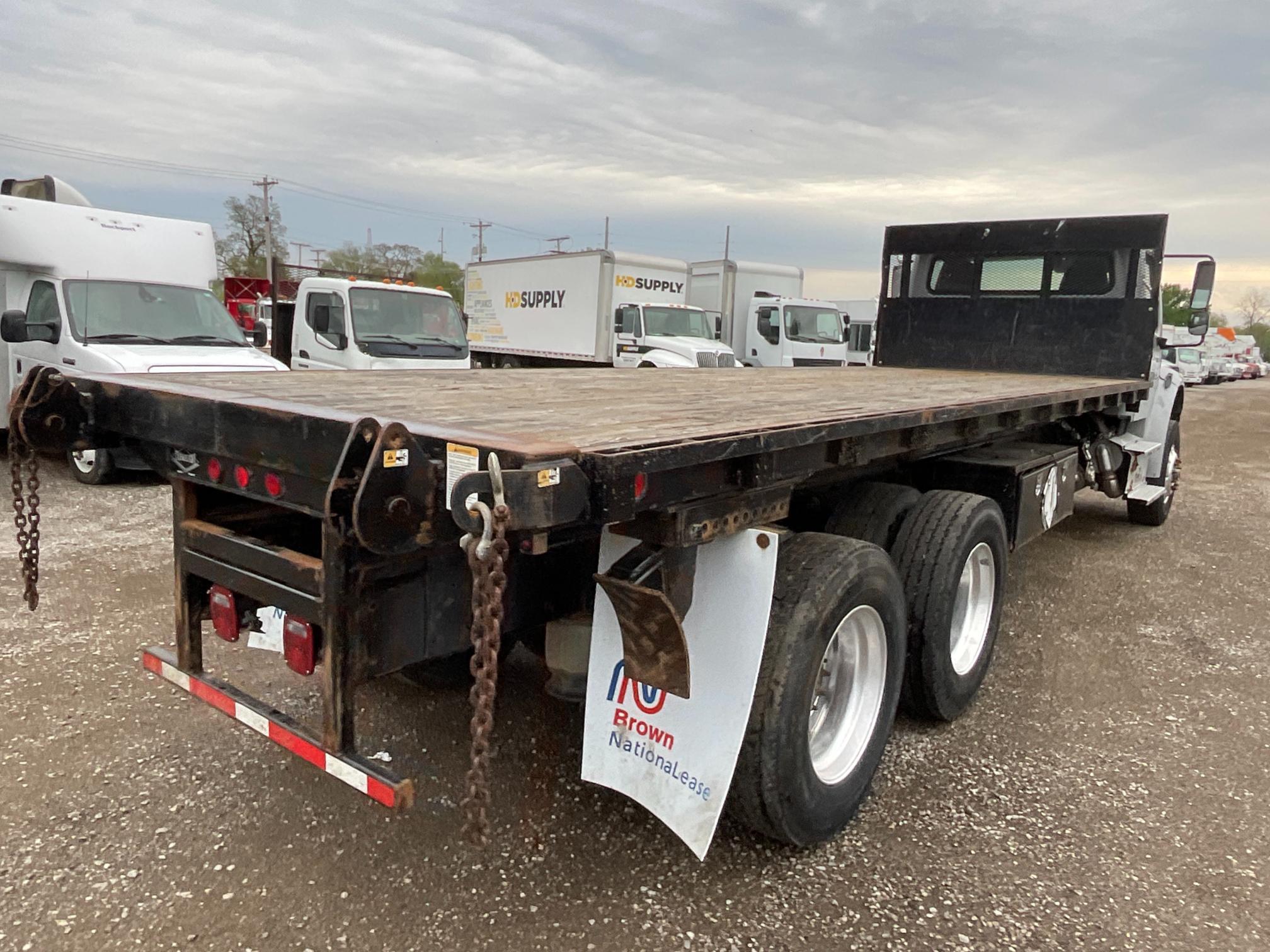 2017 Freightliner M2106 Flatbed w/ Moffett Hookup