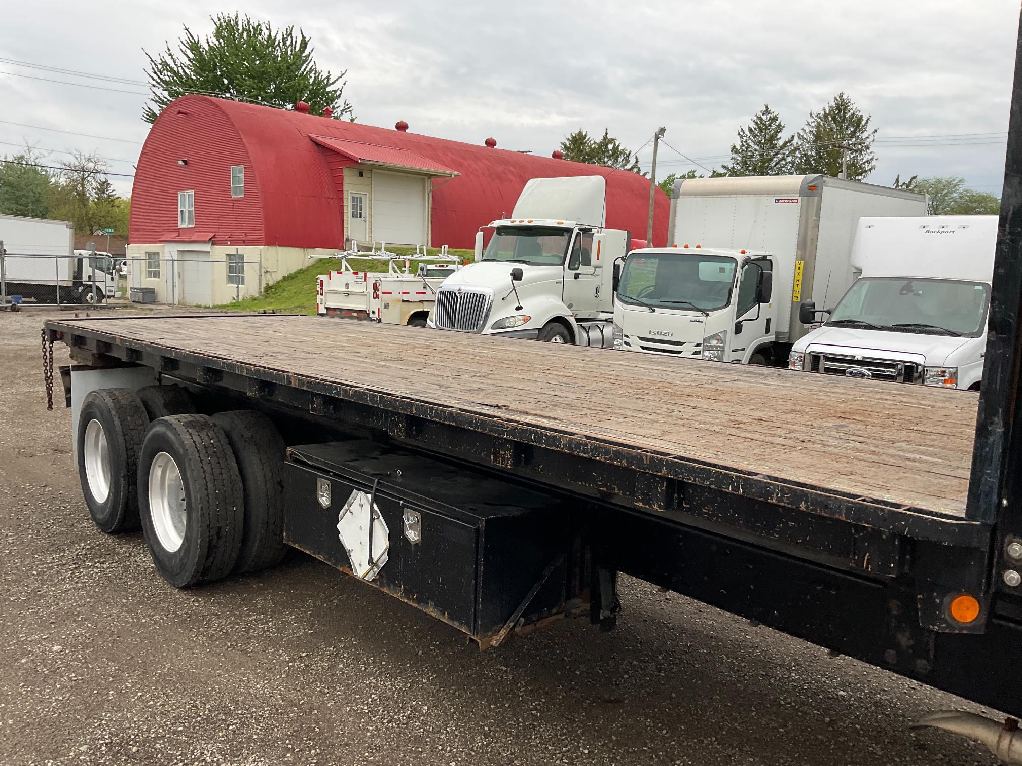 2017 Freightliner M2106 Flatbed w/ Moffett Hookup