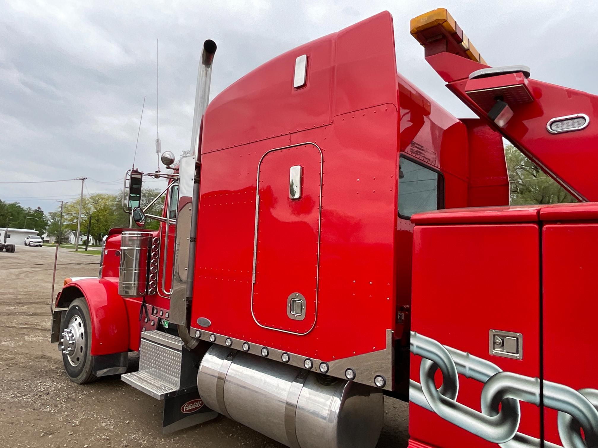 2003 Peterbilt 379 Heavy Wrecker