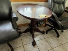 30" PEDESTAL TABLE