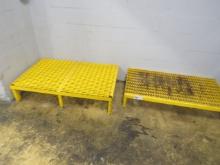 YELLOW STEEL SEAFOOD STEPS