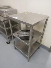 24X24 STAINLESS STEEL TABLE
