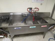 95-INCH 3-COMPARTMENT SINK WITH DRAIN BOARDS