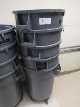 ROUND GRAY 32-GALLON TRASH CANS