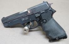 SIG SAUER Pre model 220, 45 ACP, Pistol, SN# 395RR1102